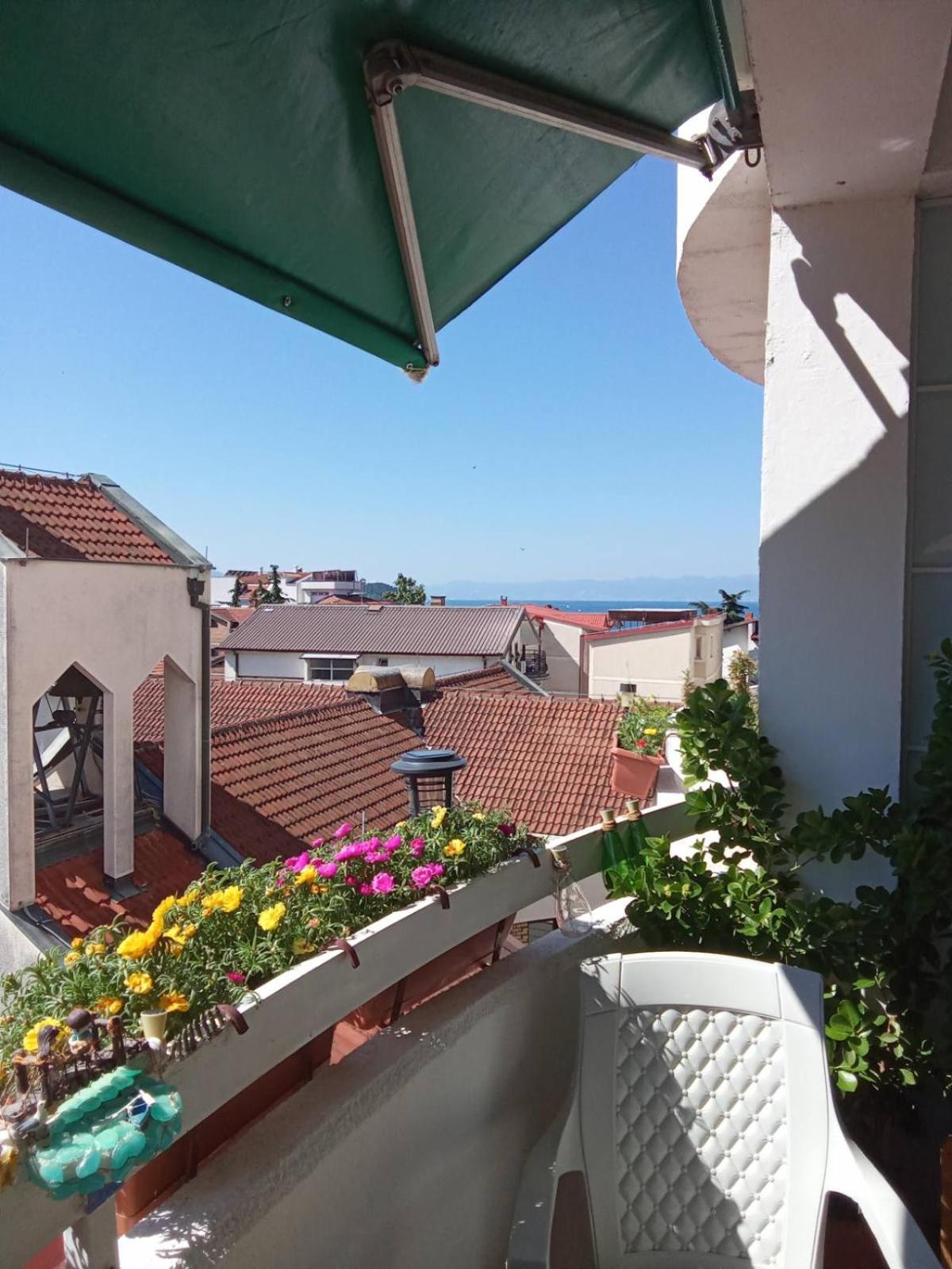 Central Lakeside Apartment Ohrid Eksteriør billede